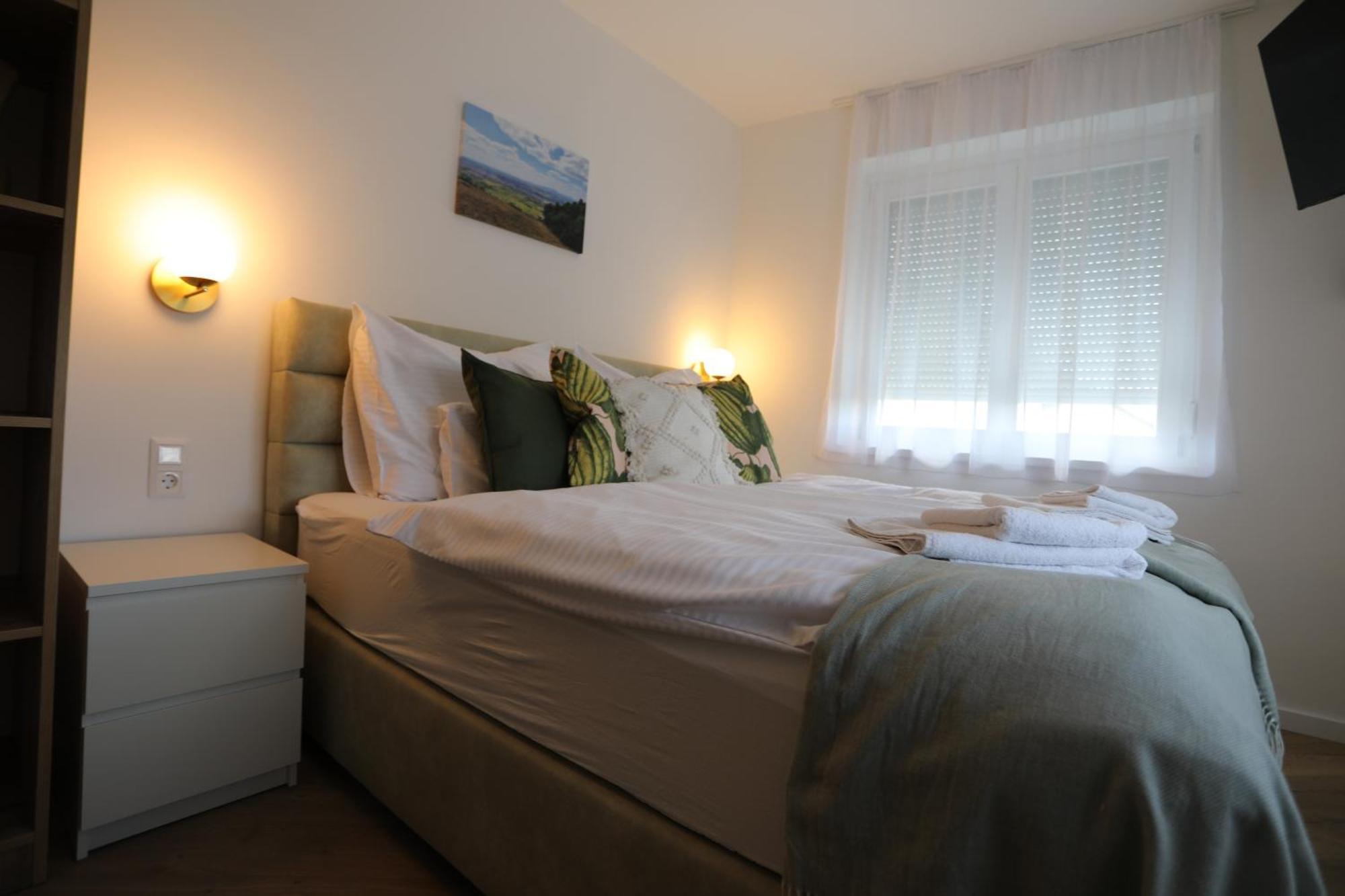 Natali Apartmanhaz Eger Exteriér fotografie